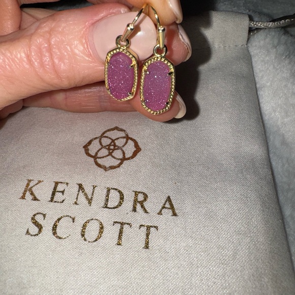 Kendra Scott Lee Gold Drop Earrings in Mulberry Drusy. Excellent condition. - Picture 1 of 15
